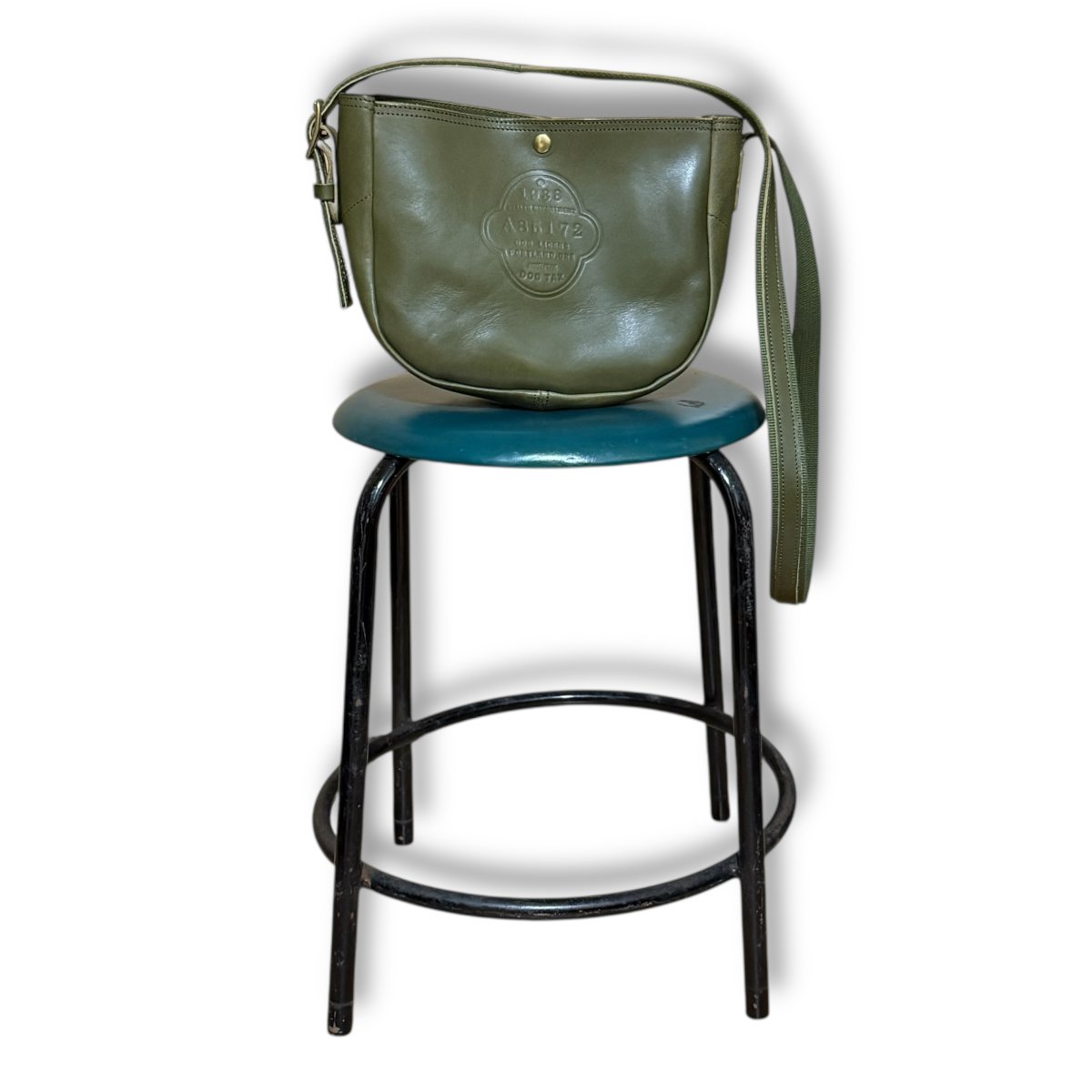 画像9: Dog License Classic Military Heritage Mini Crossbody Bag ミリタリーヘリテージショルダーバッグ 栃木レザー (9)