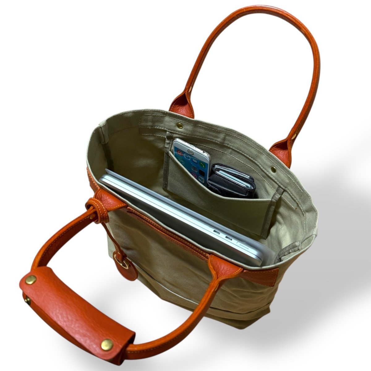 画像12: アーミーダックトラディショナルトート（サンドベージュ）選べるレザーハンドル１２色 (12)