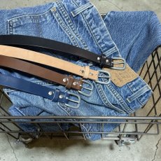 画像2: CLASSIC MILITARY BELT  24 /クラシックミリタリーベルト24mm幅ベルト/栃木レザー/サドルレザー/メンズ/レディース (2)